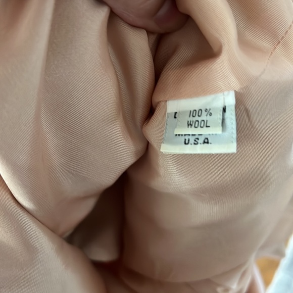 Bebe light peach 90s suit jacket. - Picture 7 of 7